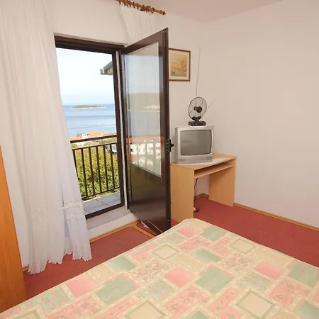 Vis 8448a Apartman *