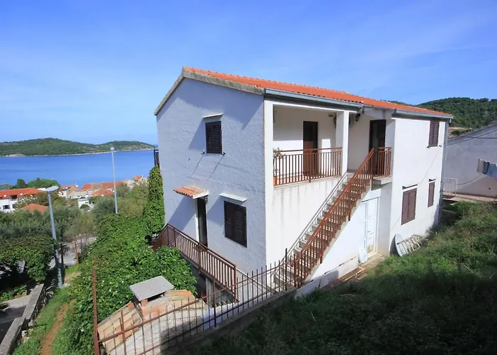 Vis 8448a Apartment *