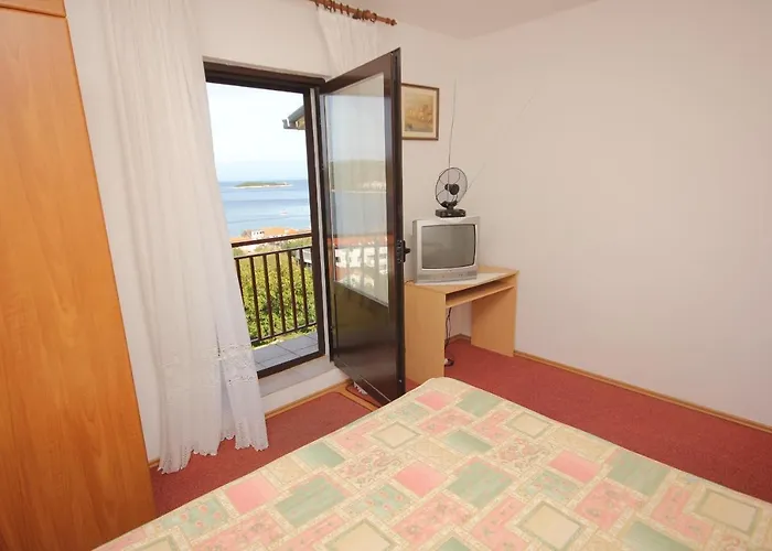 Vis 8448a Apartment *